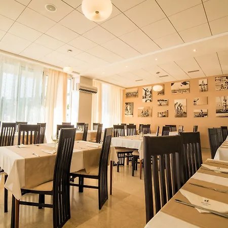 Omorika Szálloda 4*