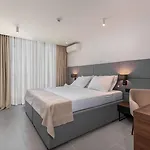 호텔 Omorika 4*