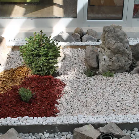 Omorika ホテル 4*